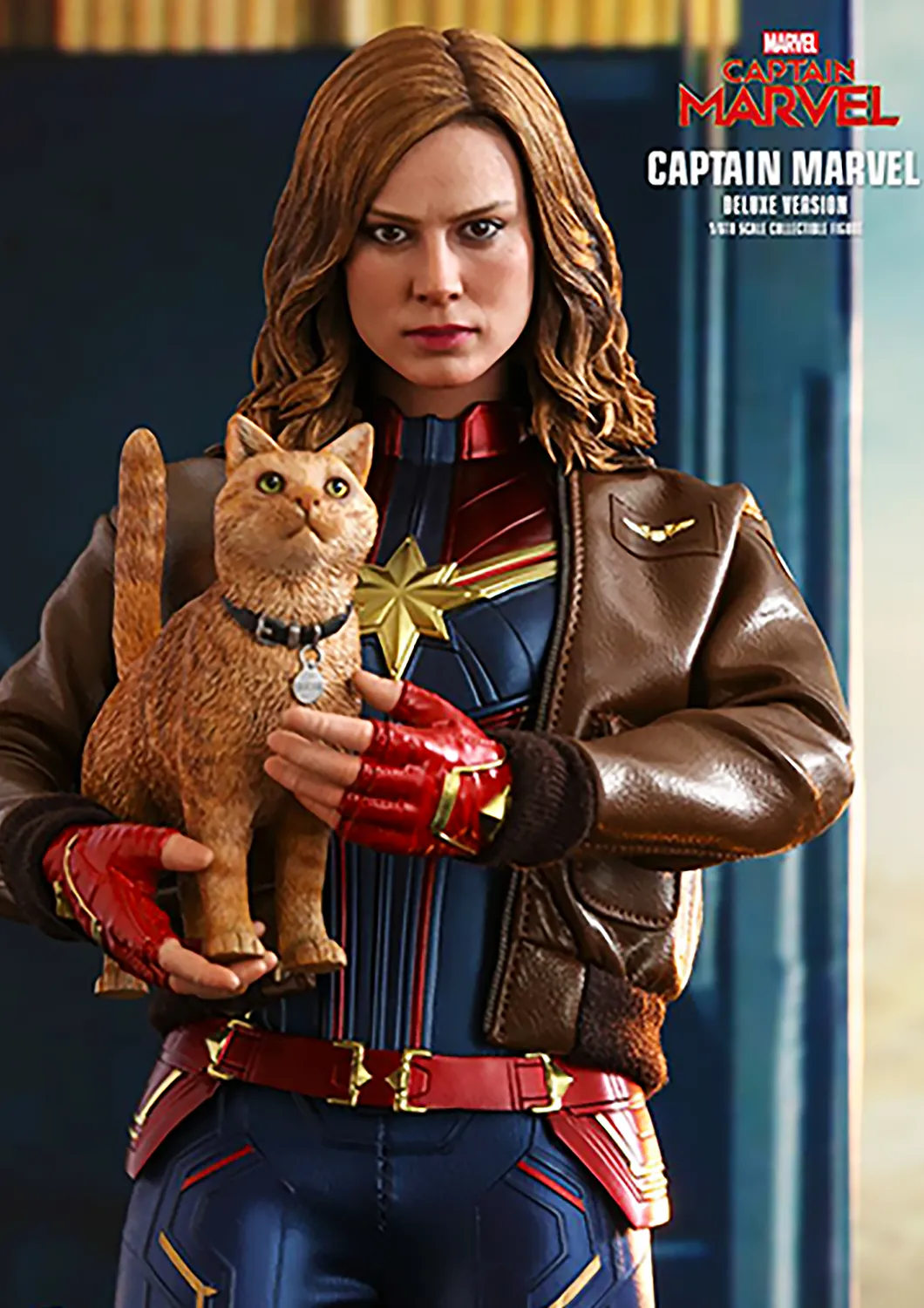 HOT TOYS CAPTAIN MARVEL DELUXE VERSION COLLECTIBLE FIGURE 1/6TH SCALE- MMS522