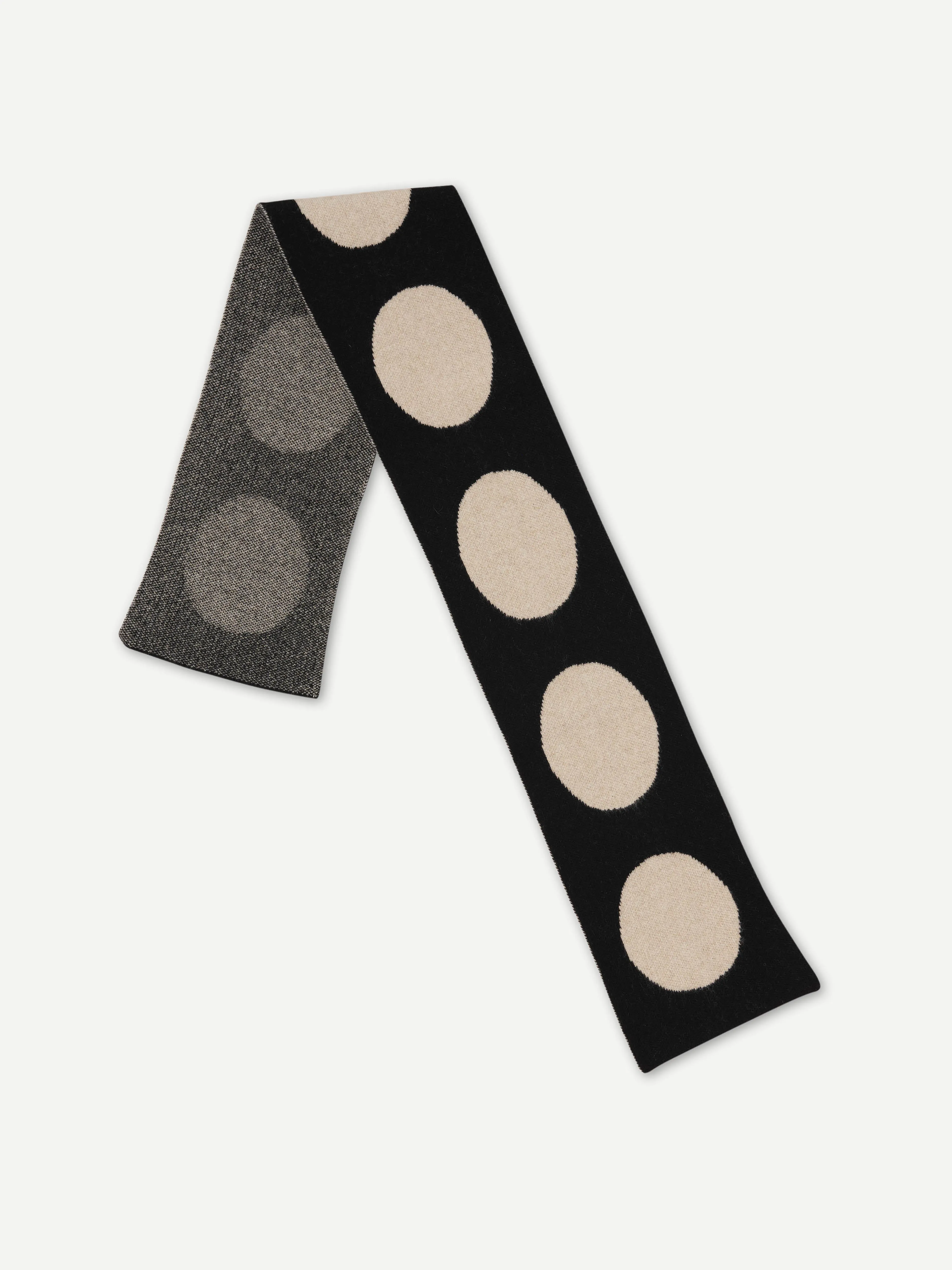 Jo Gordon small spot scarf (Black)