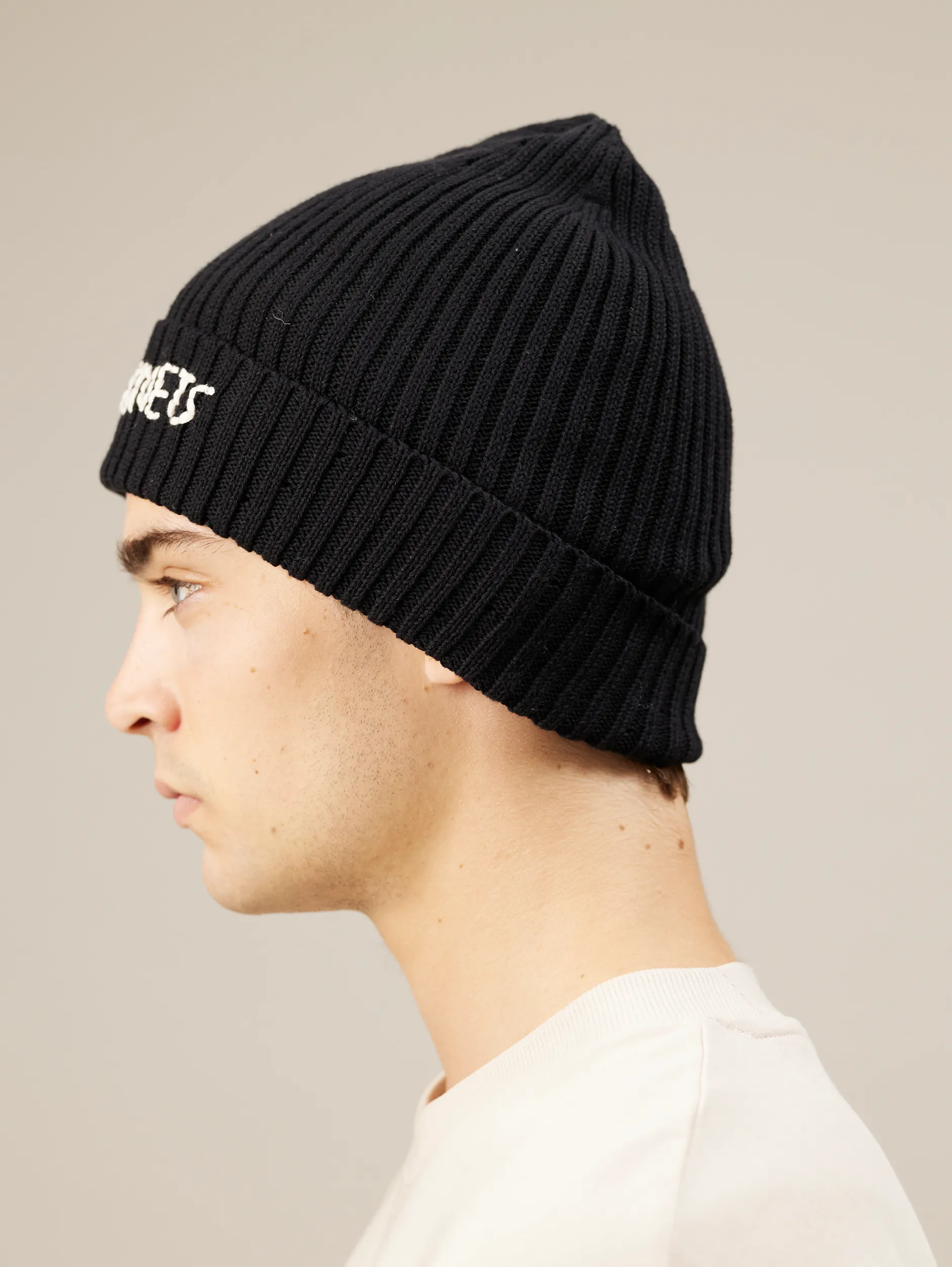 KNIT BEANIE BLACK "MOSQUETS"