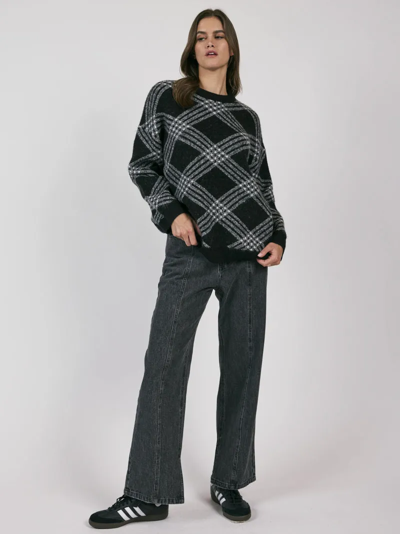 Plush Plaid Sweater - Black White