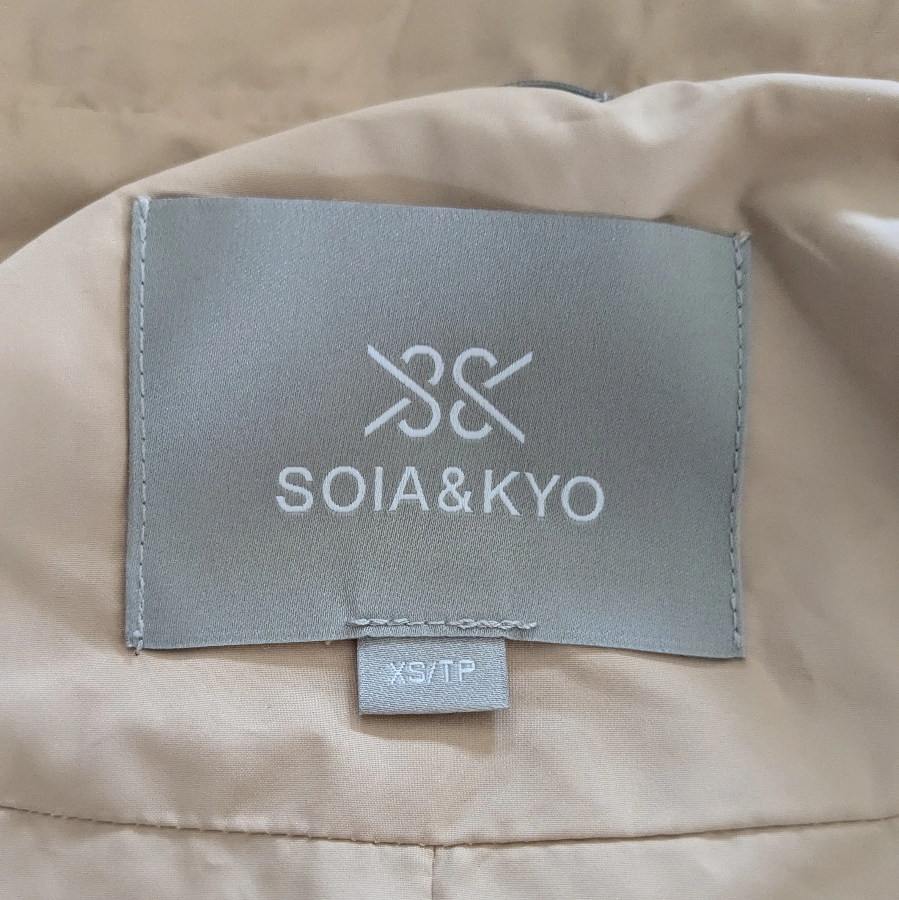 Soia & Kyo Jocelyn Raincoat Size XS NWT