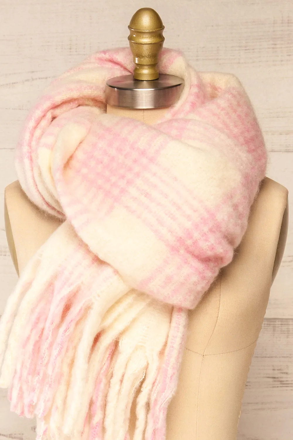 Suleja Pink | Plaid Soft Knit Scarf