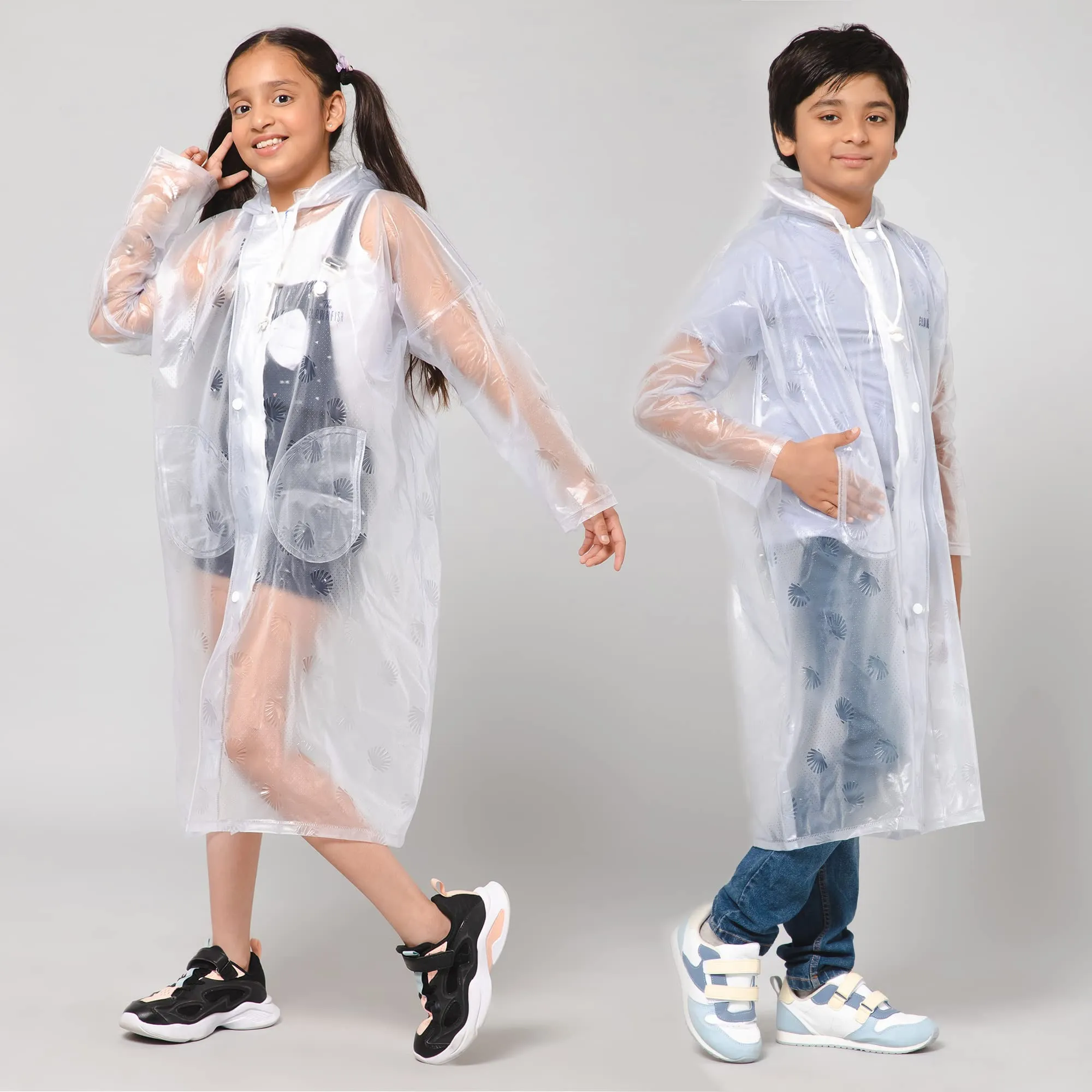 THE CLOWNFISH Storm Shield Series Unisex Kids Waterproof Single Layer PVC Longcoat/Raincoat with Adjustable Hood. Age-7-8 Years (Transparent White)