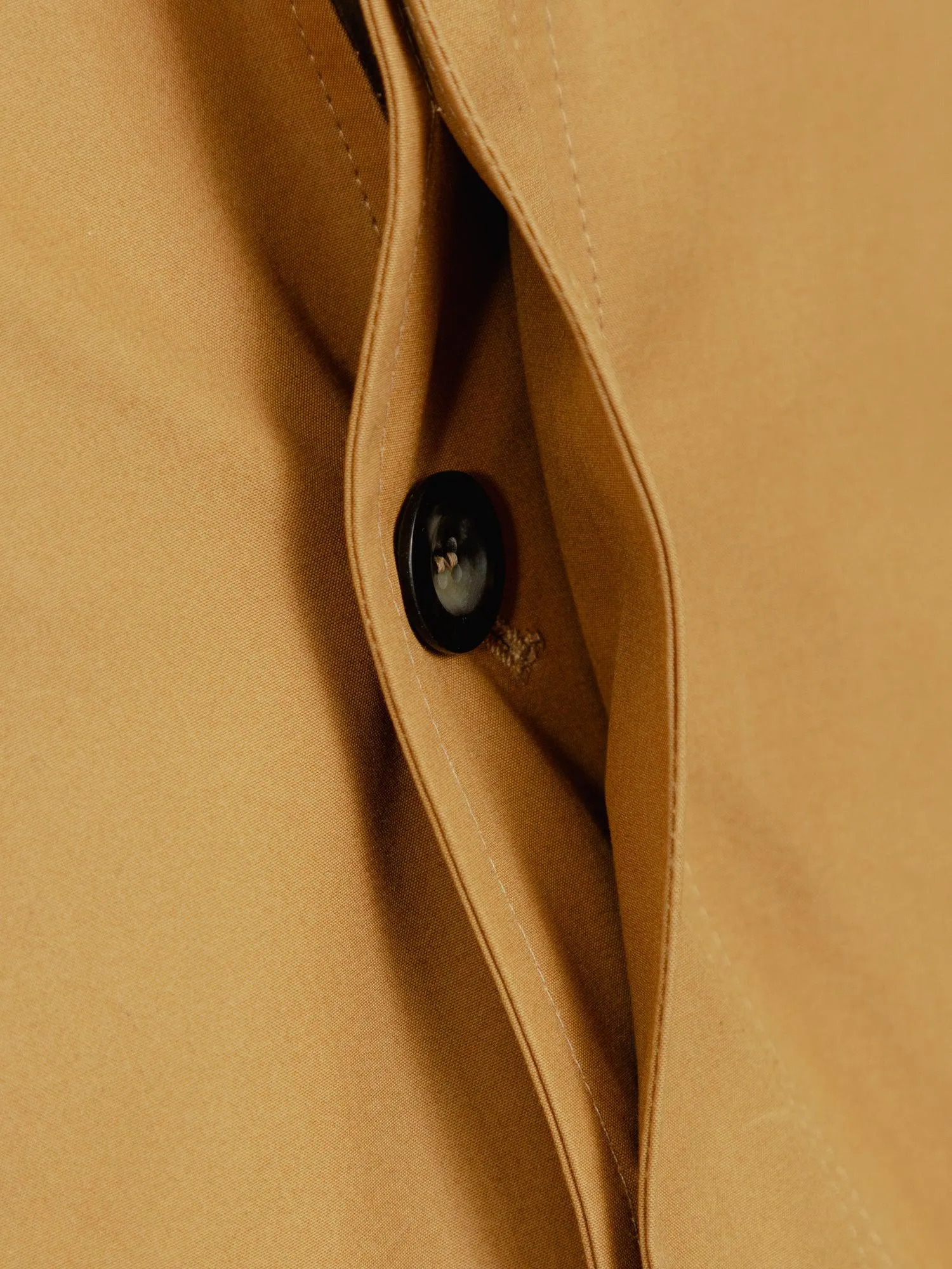 The Ventile® Raglan Raincoat - Yellow Ochre