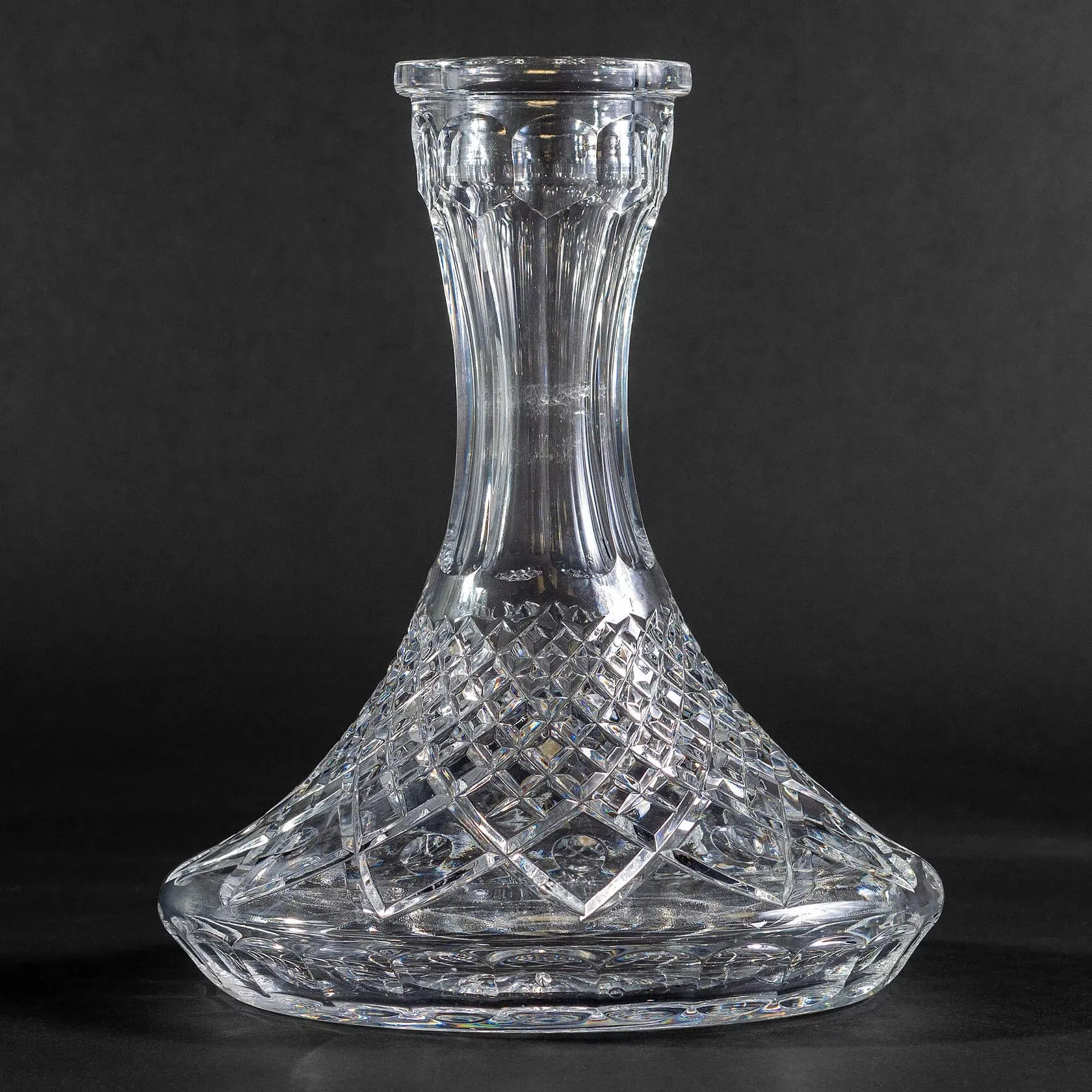 UnionHookah Crystal Flask - Triangle